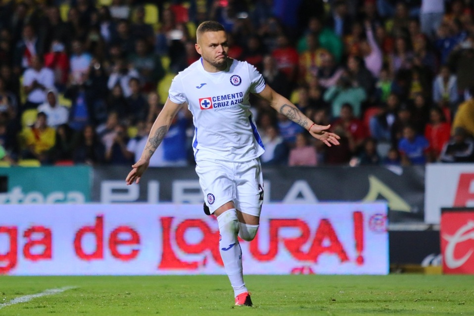 Jonathan Rodríguez, delantero de Cruz Azul (Imago7)