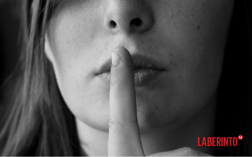 "Las mujeres somos educadas para guardar silencio". (Pixabay)