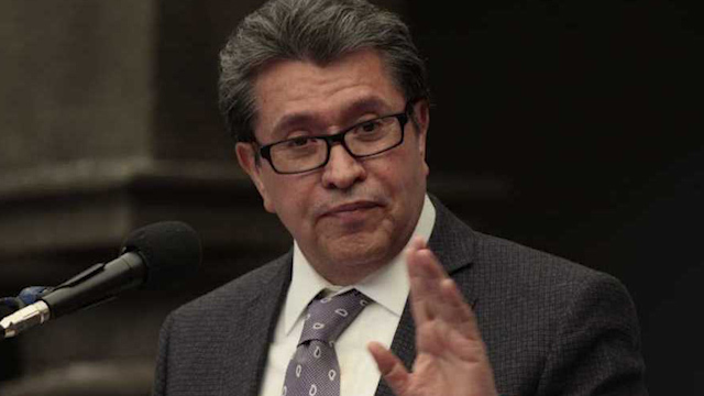 Monreal busca hasta 3 años de cárcel por acoso sexual