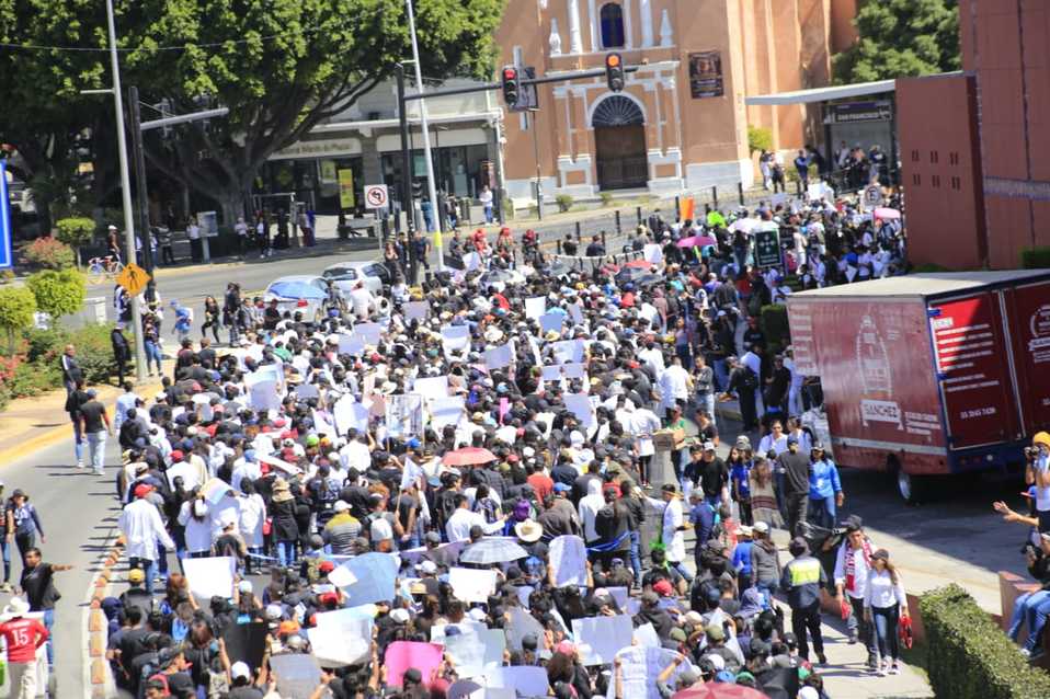 Respalda sector empresarial Marcha Universitaria, se suman a exigencia de seguridad. (Andrés Lobato)