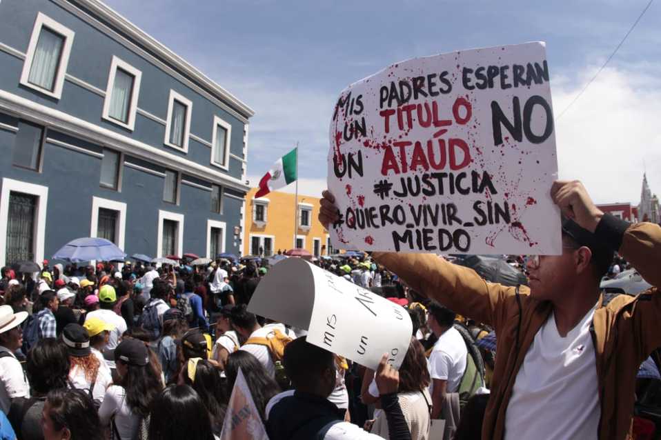 Siguen llegando universidades y facultades a Casa Aguayo. (Melanie Torres)