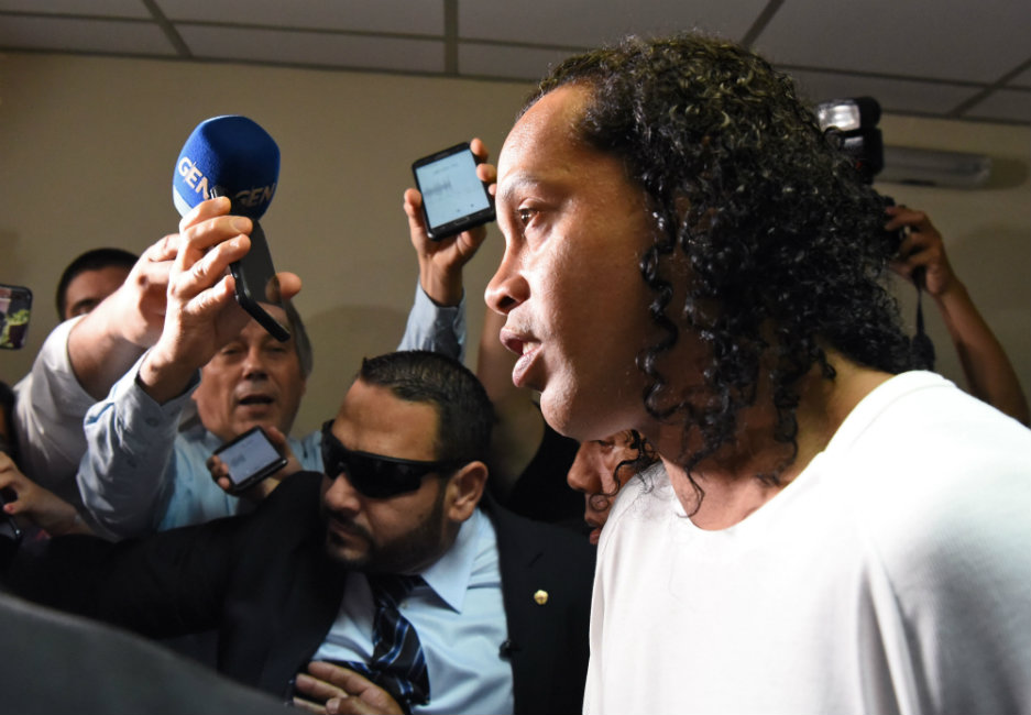 Ronaldinho es arrestado en Paraguay (AFP)