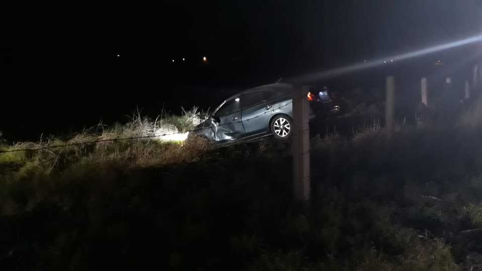 El vehículo de la víctima dio un acelerón y terminó afuera de la cinta asfáltica (Martín Patiño Segura)