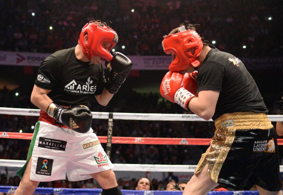 Chávez vs Travieso (Zanfer Box)