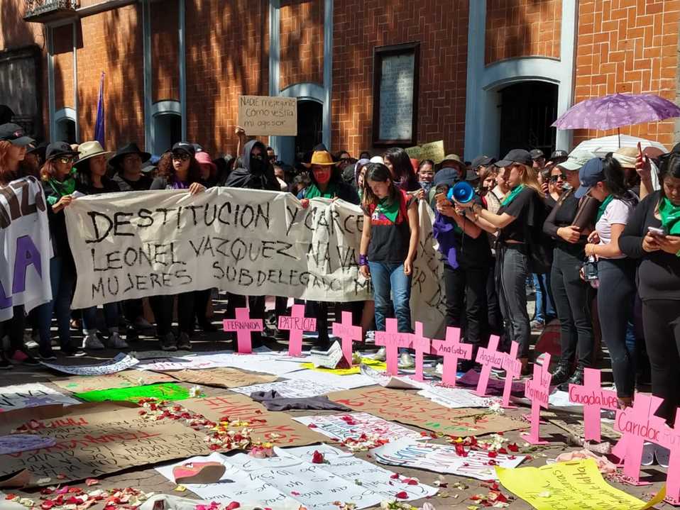 Grupos y colectivos feministas se unieron a una marcha y un pronunciamiento por el Día Internacional de la Mujer. (Adolfo Tenahua)