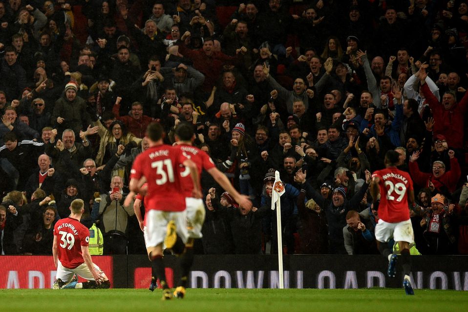 Manchester United se lleva el derby (AFP)