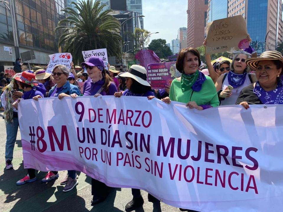 La senadora por MC asistió a la marcha contra la violencia hacia las mujeres en CdMx. (@Pat_MercadoC)