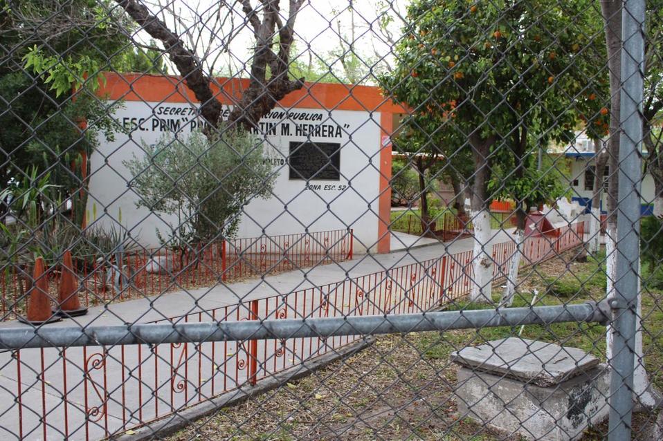 Escuela de Nuevo Laredo (Foto/RICARDO HERNÁNDEZ)