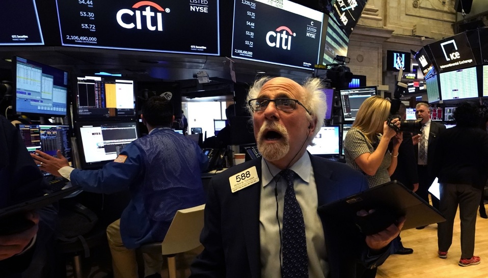 Wall Street detuvo las operaciones durante 15 minutos (Reuters)