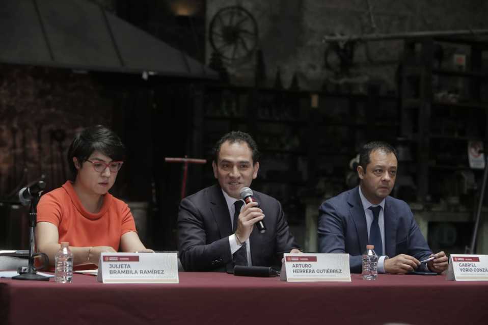 Arturo Herrera, secretario de HAcienda y Gabriel Yorio, subsecretario de Hacienda (Ariana Pérez)