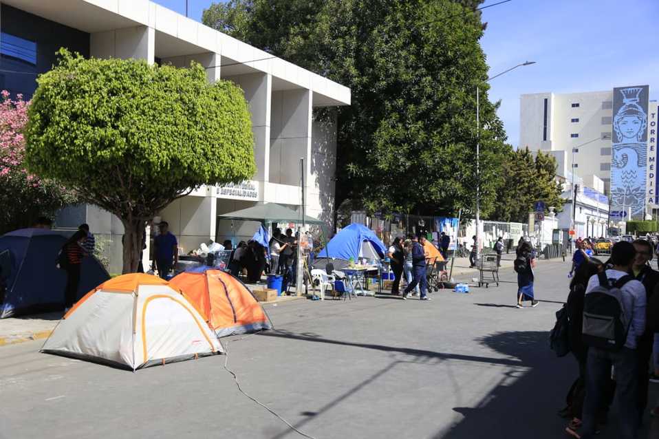 Aspectos del paro de Estudiantes de medicina de la BUAP. (Andrés Lobato)