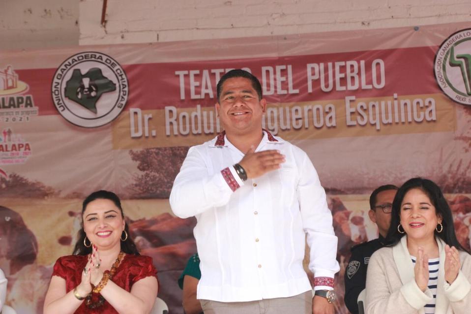 El alcalde de Cintalapa se disculpó por sus comentarios misóginos.