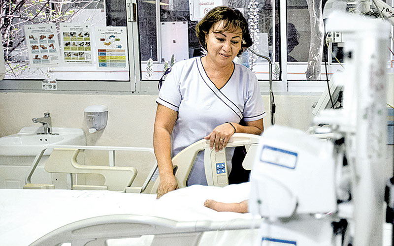 Donde más se resintió la falta de personal fue en Neonatología y Terapia Intensiva. (Jesús Quintanar)