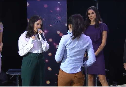 Saxofonista atacada con ácido vuelve a los escenarios junto a Ximena Sariñana (Captura de pantalla).