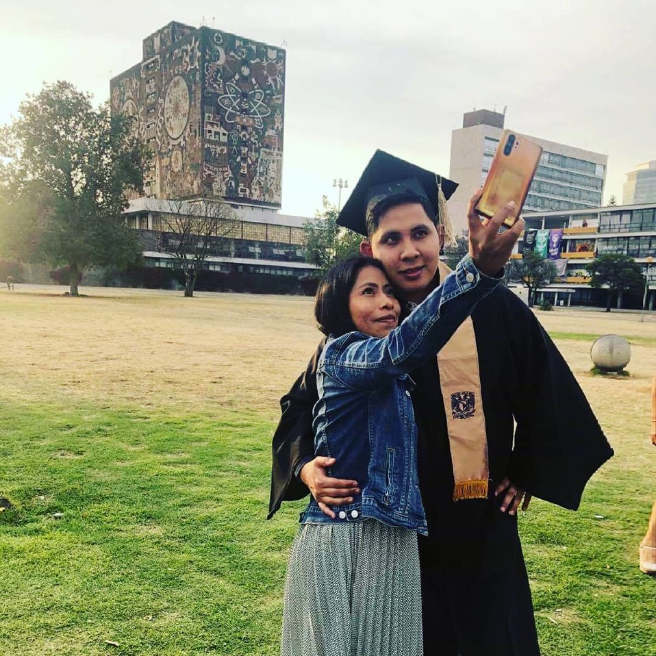 Yalitza Aparicio celebra la graduación de su supuesto novio (Instagram).