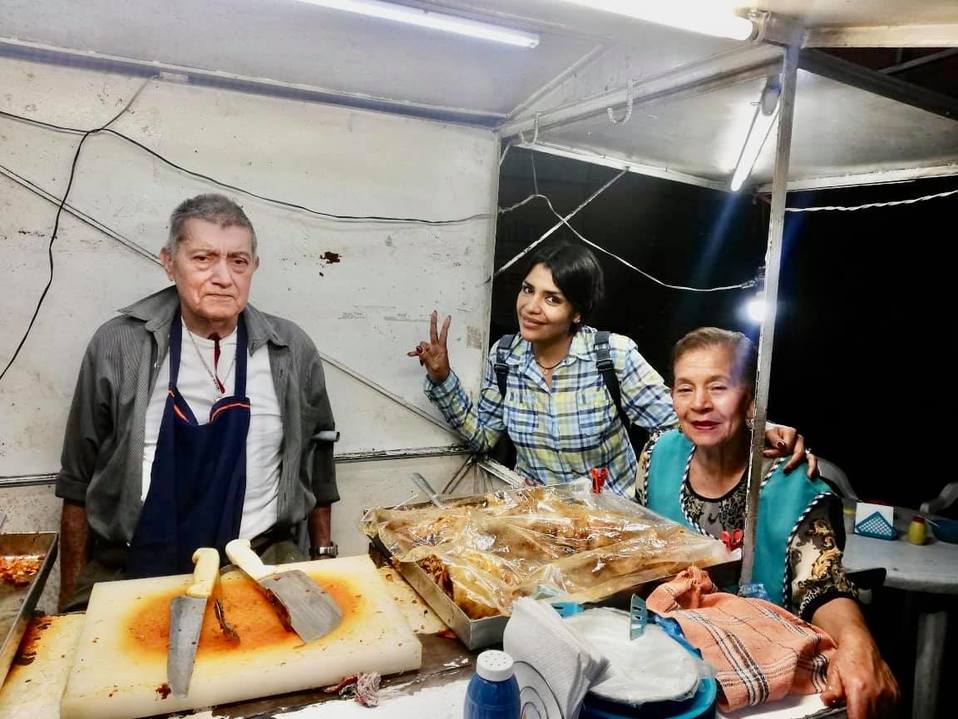 Don Ramón padece diabetes, por lo que en ocasiones no pueden abrir el puesto de tacos. (Facebook)
