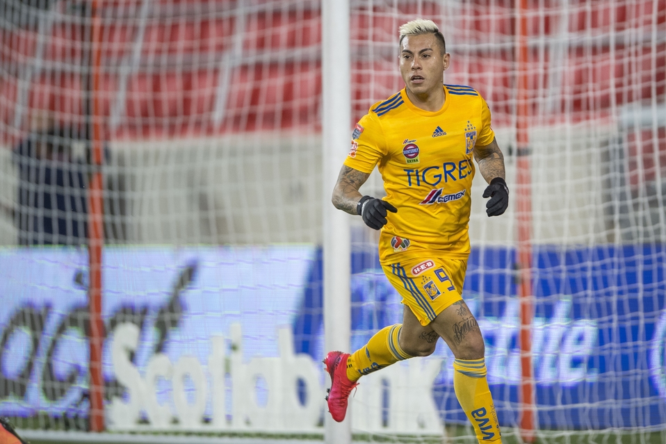 Eduardo Vargas dio el gol de la victoria (Mexsport)