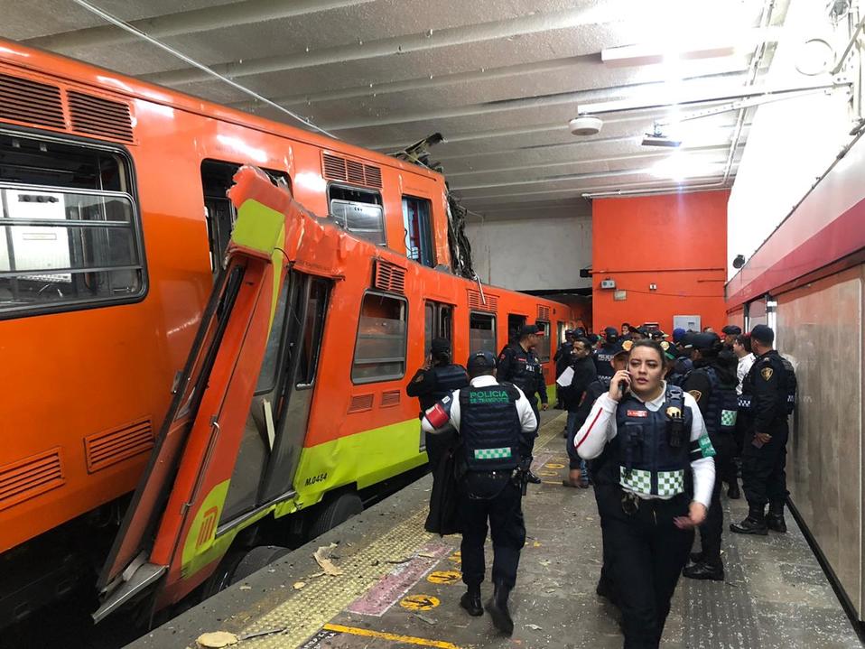 Labores en el metro Tacubaya de la Línea 1. (Especial)