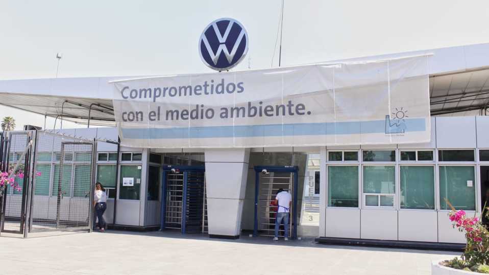 La armadora implementó medidas sanitarias para proteger la salud del personal. (Jesús Zavala)