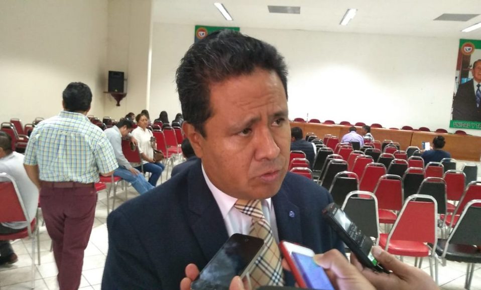 El líder del Sindicato de Trabajadores del Colegio de Estudios Científicos y Tecnológicos, advirtió que no aceptarán a Guadalupe Zamora como administr