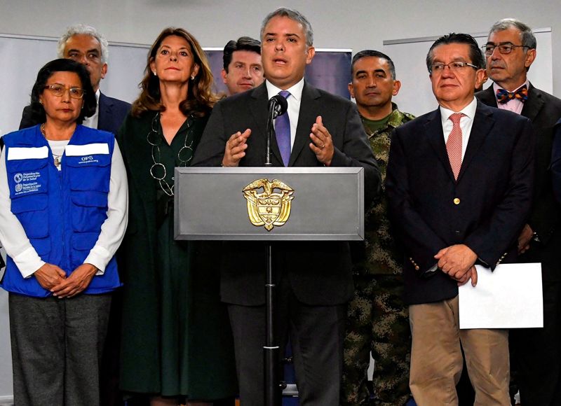 El presidente Iván Duque (centro). (EFE)