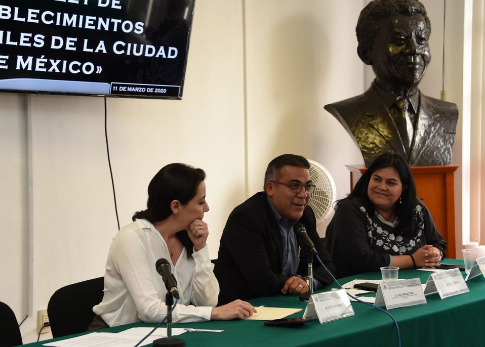 Foro sobre la nueva Ley de Establecimientos Mercantiles en la CdMx. (Tomado de @Congreso_CdMex)