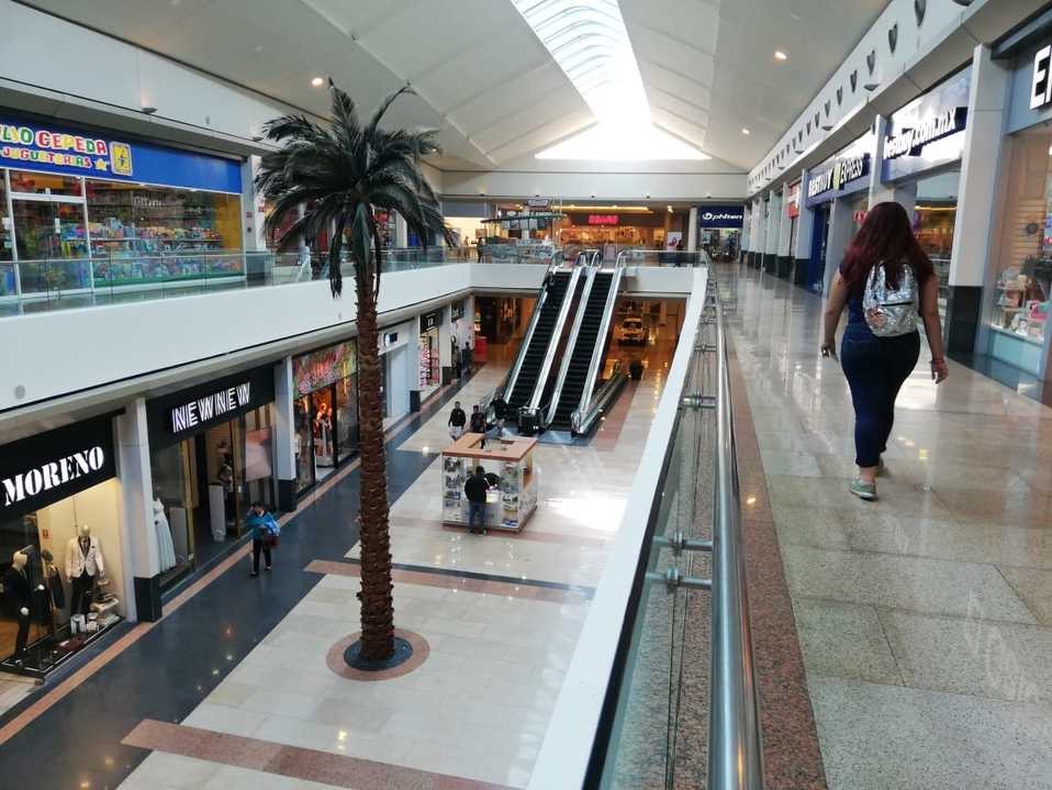Centro comercial de  Monterrey. (Foto: Roberto Alanís)