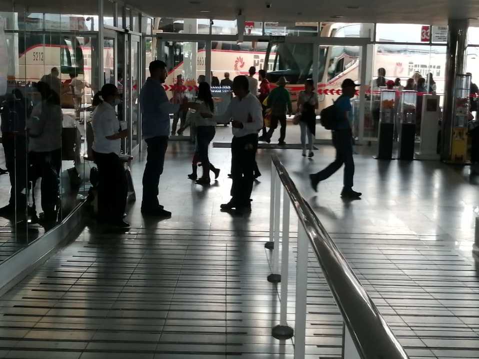 Implementan medidas preventivas en lugares públicos de León