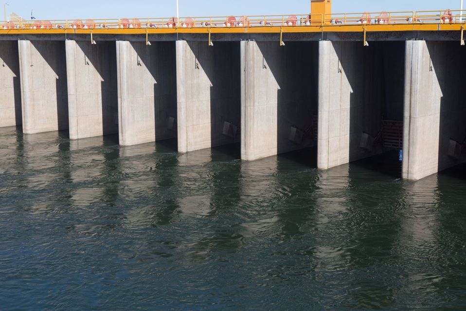 El agua que proviene del Río Colorado es recibida a través de la presa Morelos en el Valle de Mexicali (Cuartoscuro)