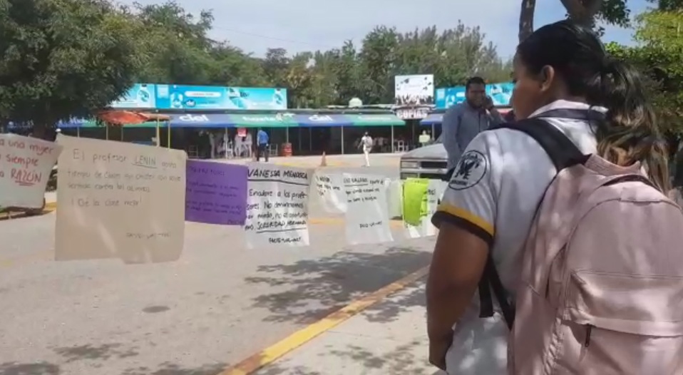 <Algunos alumnos comentaron que las denuncias son ciertas. (Captura de pantalla)