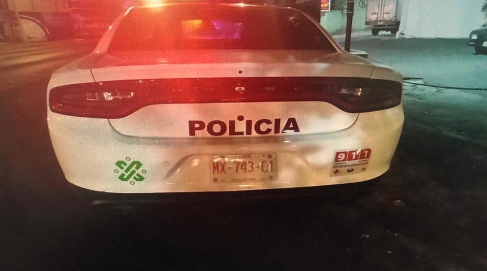 Dos policías hicieron una revisión y le robaron un Iphone a un joven | Especial
