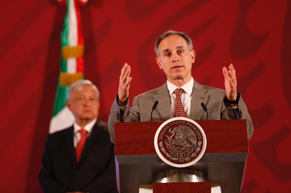 El subsecretario de Salud, Hugo López-Gatell, en conferencia de prensa. (Nelly Salas)