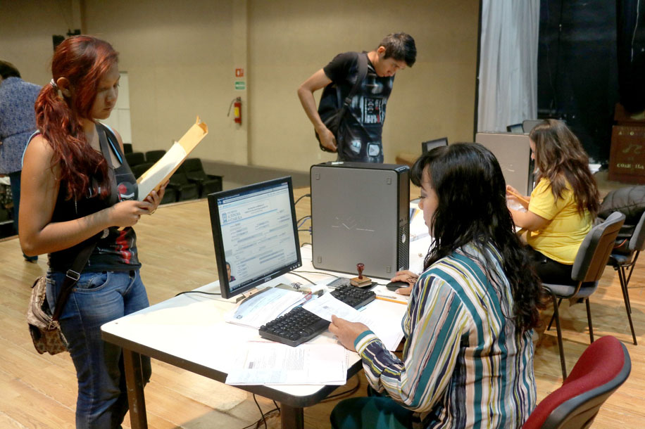 Se sugirió a los docentes coordinarse con los estudiantes para establecer mecanismos de trabajo en casa o remotos. (Notivox Digital)