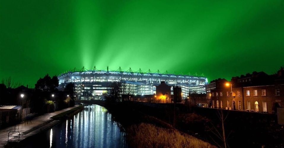 El estadio Croke Park fue elegido como uno de los centros de pruebas al norte de Dublín. (Instagram | crokepark_official)