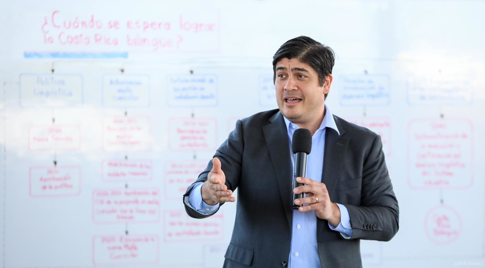 El mandatario explicó que el cierre de fronteras y de escuelas ha sido progresivo. (Tomada de @carlosalvaradoquesada)