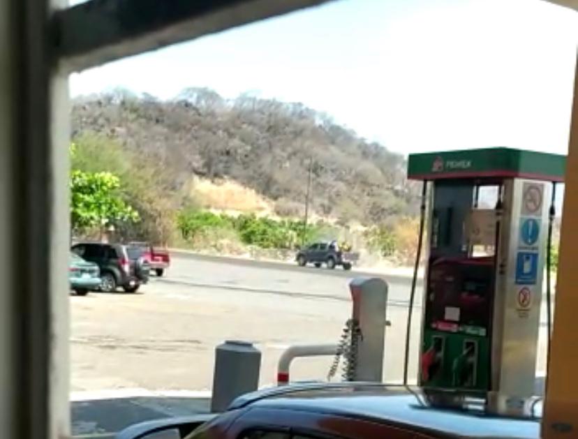 Las balaceras fueron reportadas en la carretera Gabriel Zamora- Uruapan.