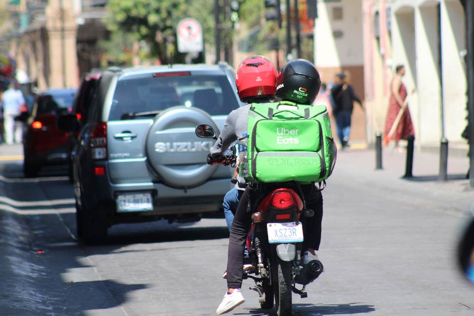 Repartidores de comida, afectados tras contingencia por Covid-19. Daniela Béjar.