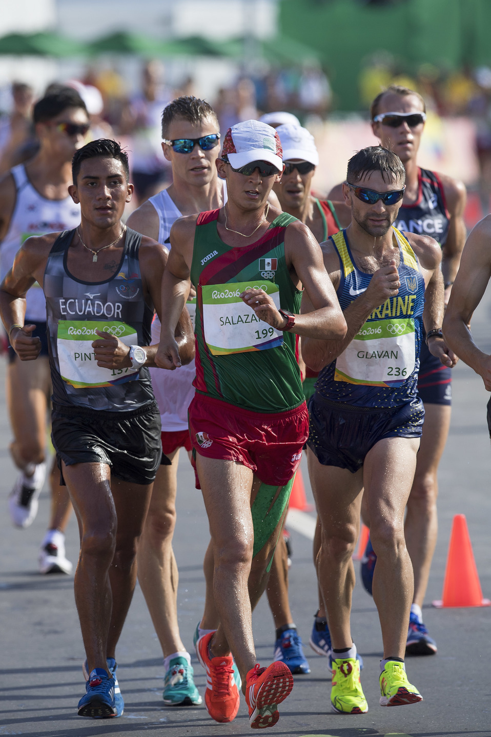 Julio César Salazar no detiene la marcha en su preparación (Mexsport)
