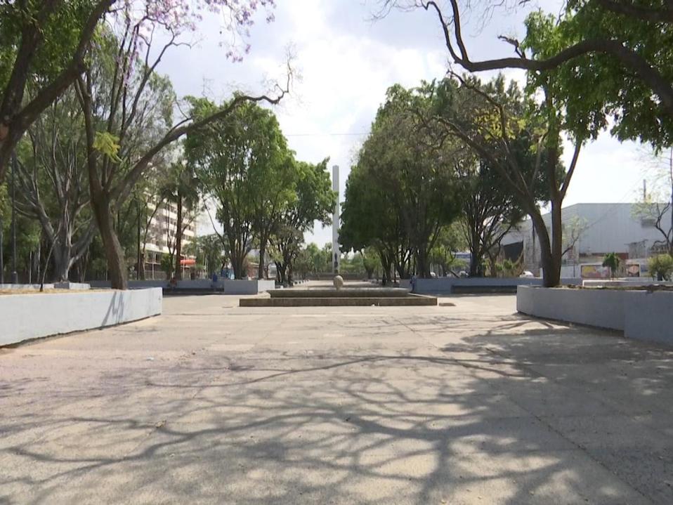 Resguardaron el Tianguis Cultural para evitar la instalación de comerciantes en el lugar.  (Especial)
