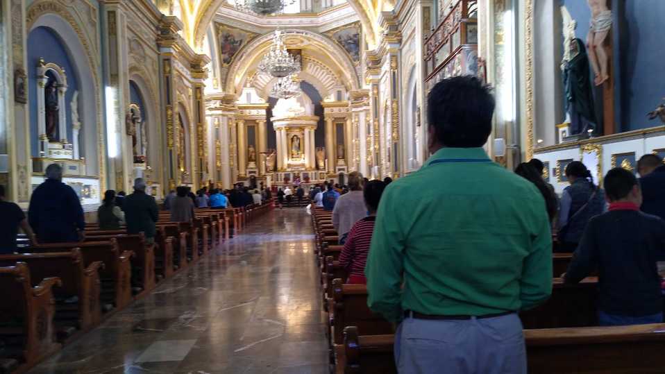 En catedral había presencia importante de feligreses, la mayoría sin cubrebocas. (Apolonia Amayo)