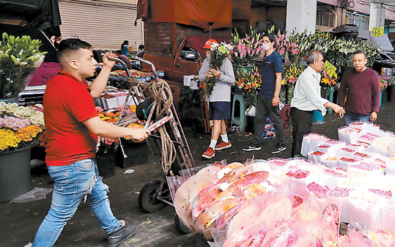 El brote de Covid-19 ha afectado a los comerciantes. (Javier Ríos)