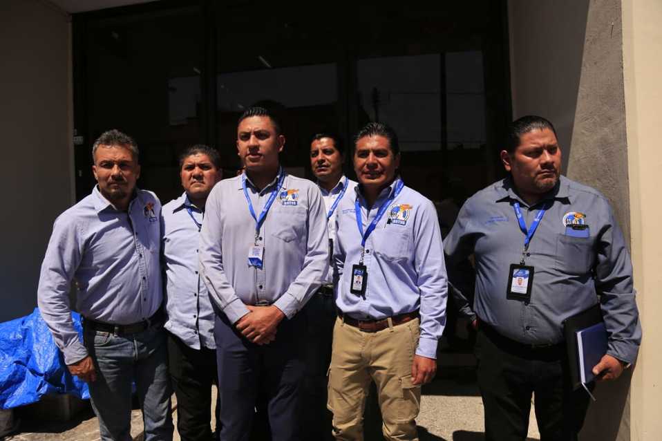 Integrantes de la sección I del Sindicato de Trabajadores del IMSS y del Observatorio Ciudadano Laboral renunciaron a su intento por tomar la delegaci