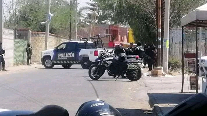 Valle de Santiago: Atacan a custodios del Cereso Mil. Especial