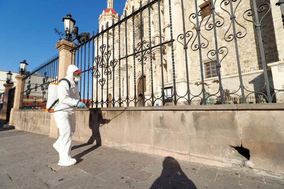 Campaña de sanitización por coronavirus en Saltillo. (Especial)