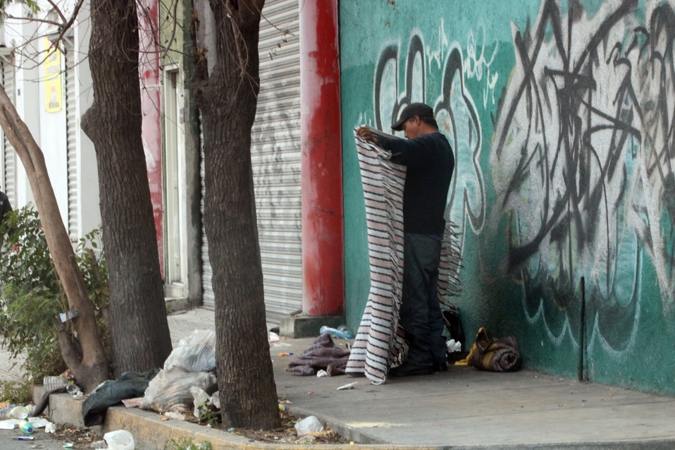 Los centroamericanos enfrentan diferentes problemáticas en su paso por Monterrey. (Archivo)