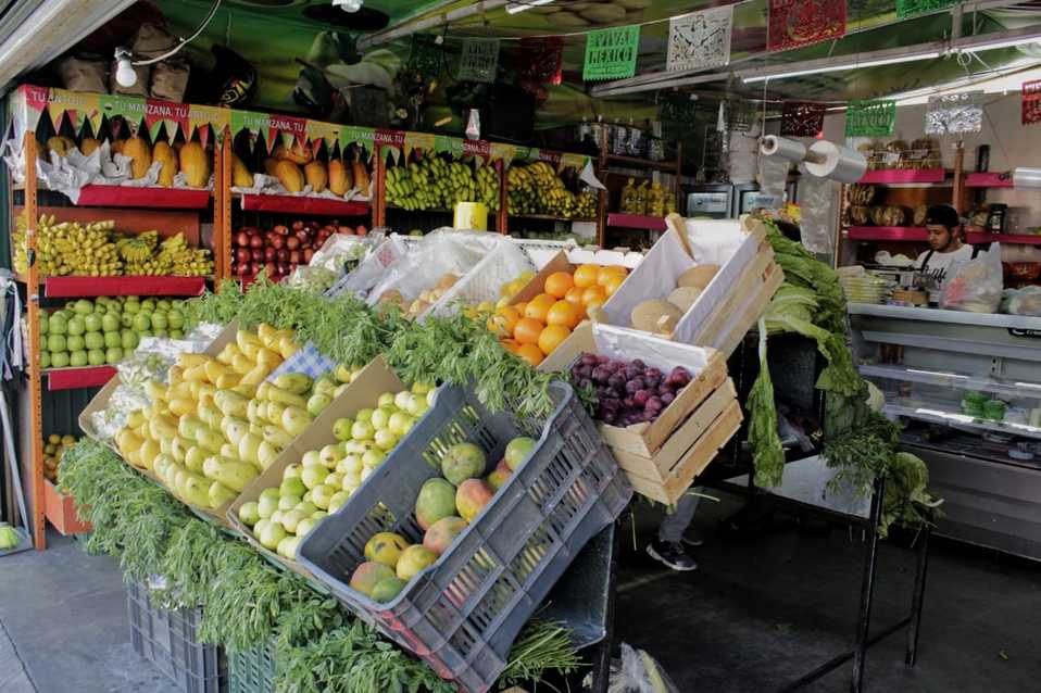 Comerciantes en León, preocupados ante contingencia por Covid-19
