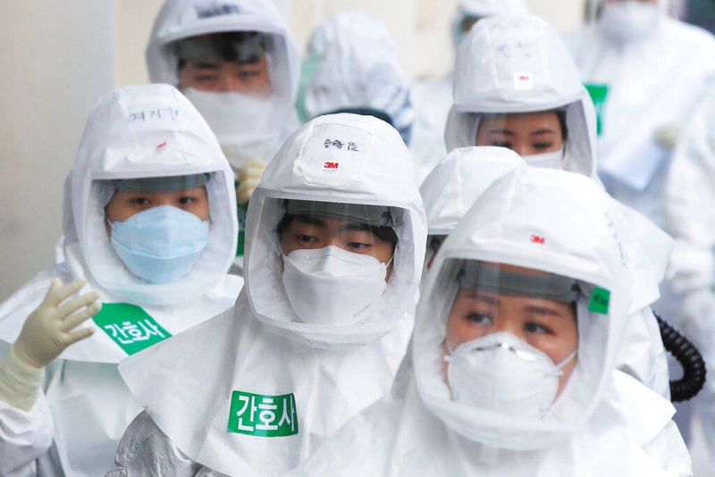 La pandemia avanza de manera alarmante por el mundo. (AP)