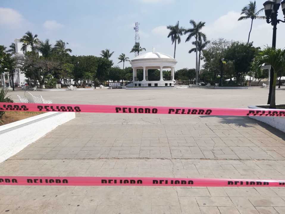 Por coronavirus cierran plaza de Altamira (Foto/PABLO REYES)