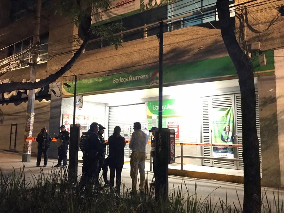 Un grupo de asaltantes robó una tienda en Iztacalco / Jorge Becerril