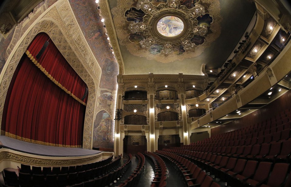 La inauguración del Teatro Isauro Martínez marcó un antes y un después en la vida de La Perla de La Laguna.